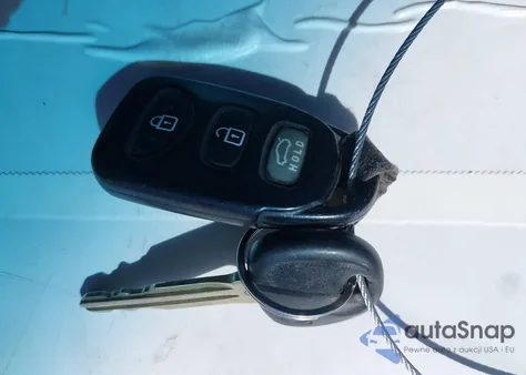 2013 Hyundai Elantra Gls z USA, uszkodzony, nr VIN KMHDH4AE3DU804198